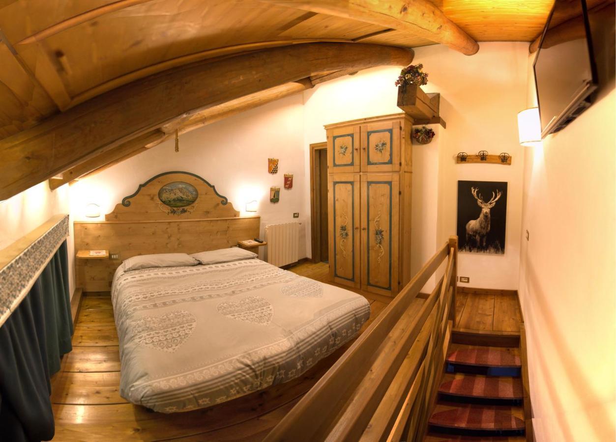 Cristallo & Faloria Suite Apartments Cortina d'Ampezzo Exterior photo