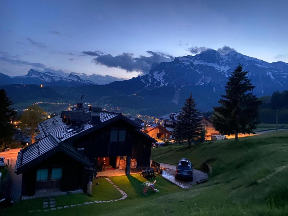 Cristallo & Faloria Suite Apartments Cortina d'Ampezzo Exterior photo