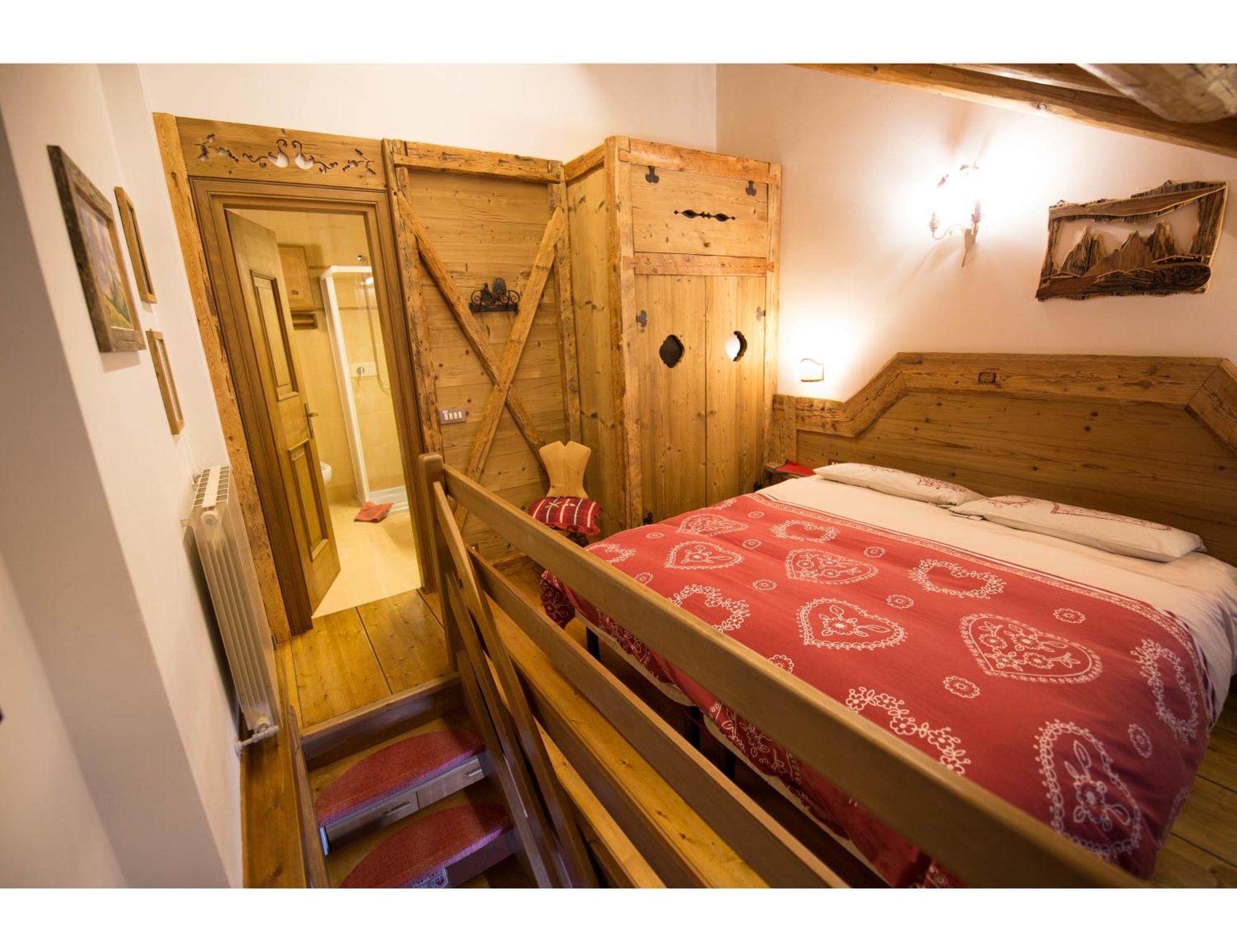 Cristallo & Faloria Suite Apartments Cortina d'Ampezzo Exterior photo