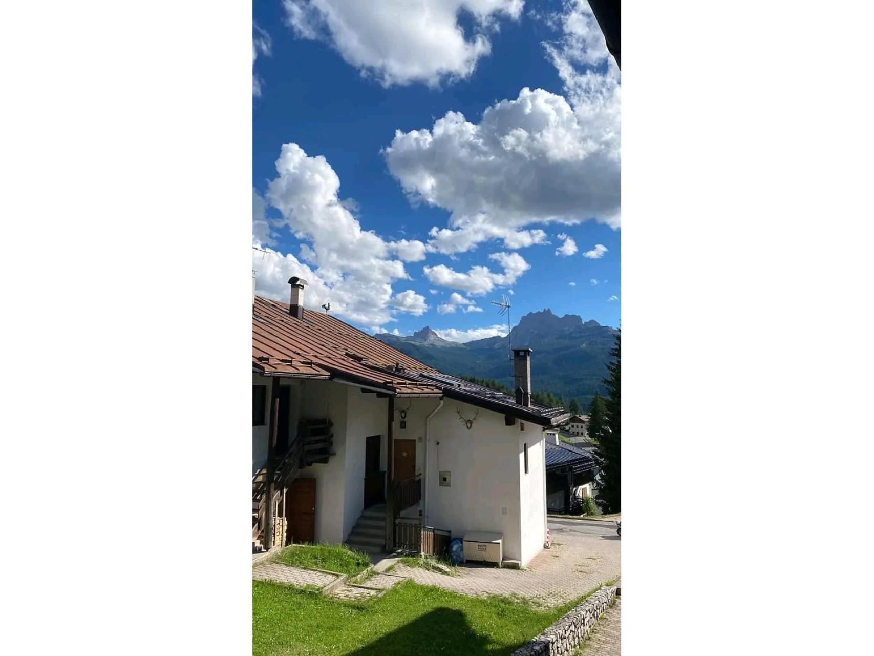 Cristallo & Faloria Suite Apartments Cortina d'Ampezzo Exterior photo